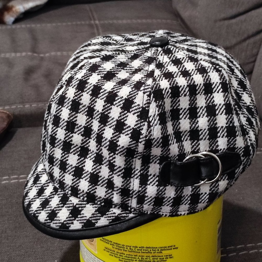 checker girl one size hat